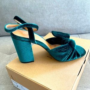 Green Velvet Knotted Peep-toe Heels Size 7 1/2 J. Crew - NWT